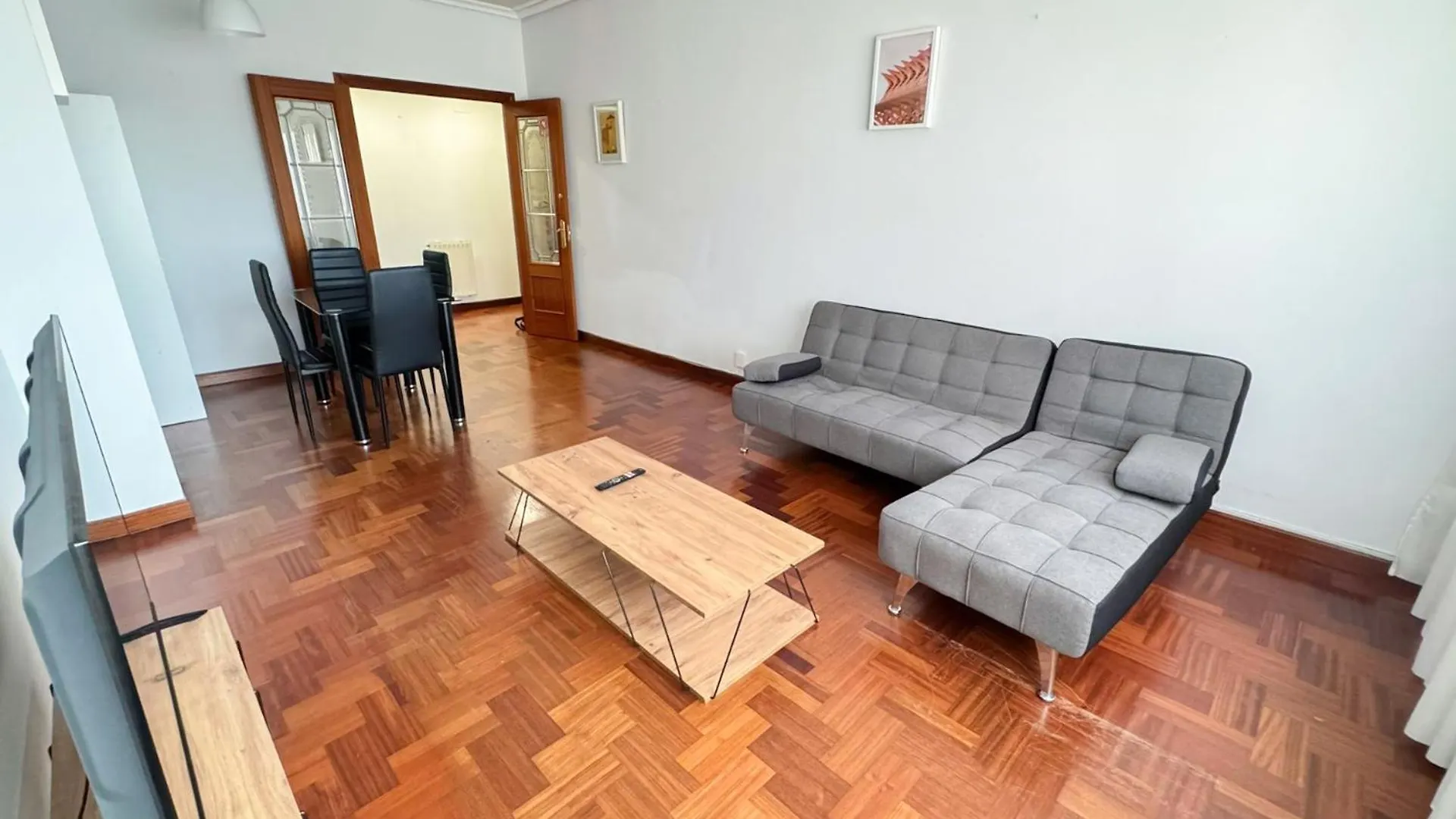 Centrico Y Amplio Piso En Bilbao Apartment