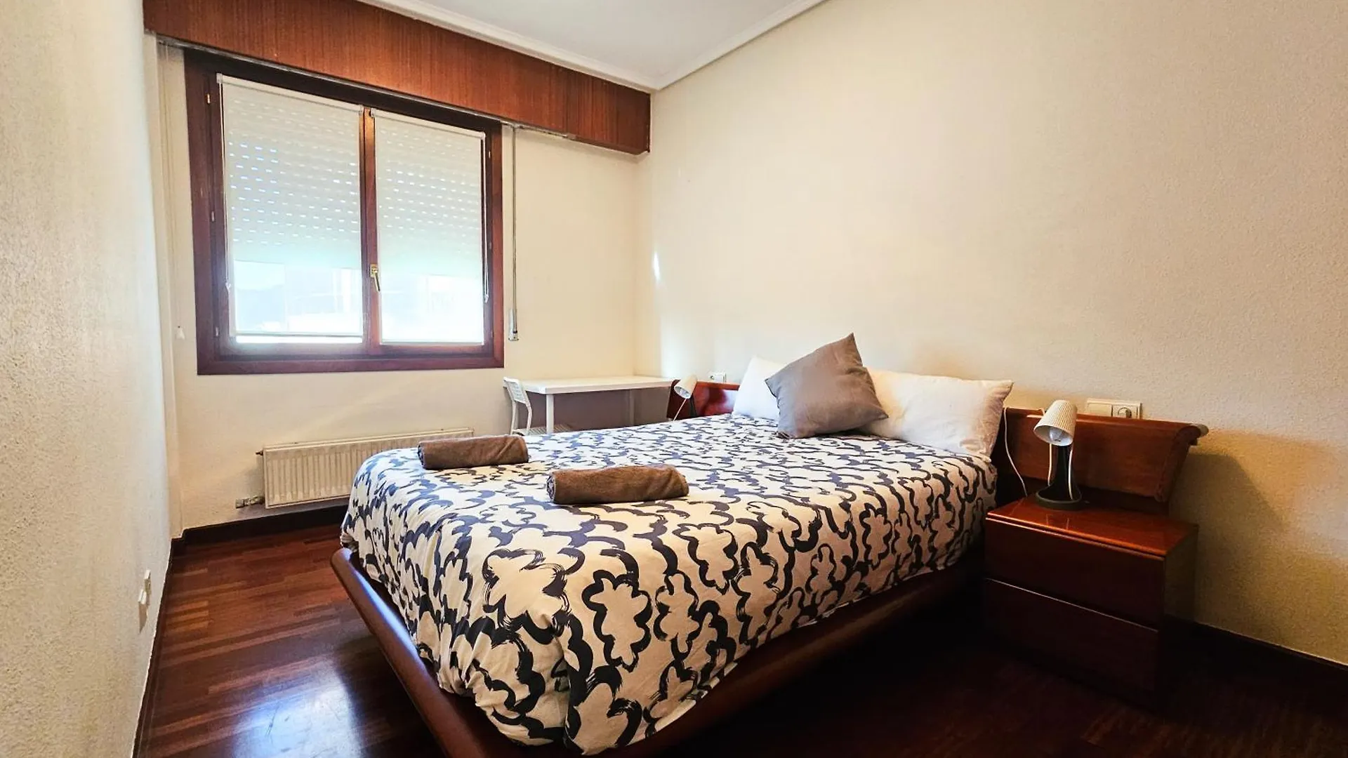 Centrico Y Amplio Piso En Bilbao Apartment 0*,  Spain